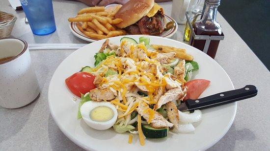 Woody's Family Restaurant