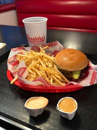 Freddy's Frozen Custard & Steakburgers