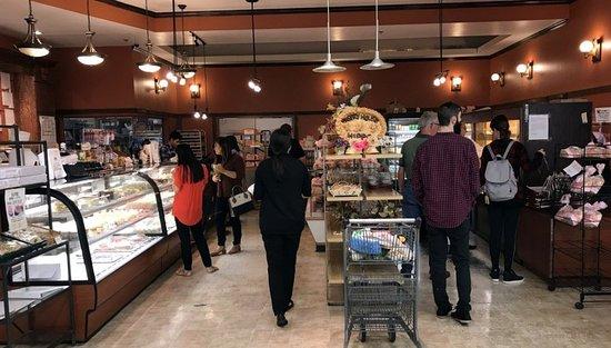 Pastry House Hippo