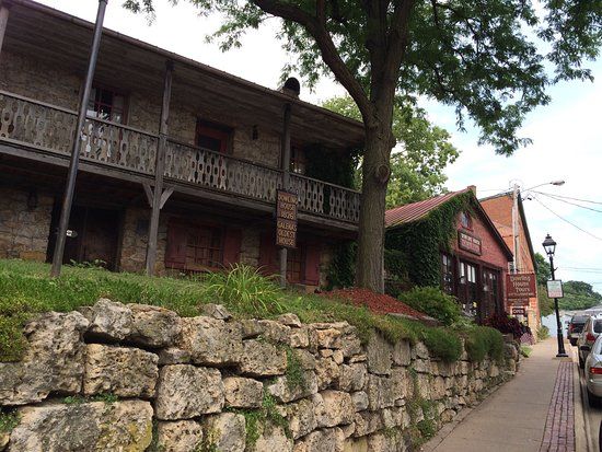 Dowling House
