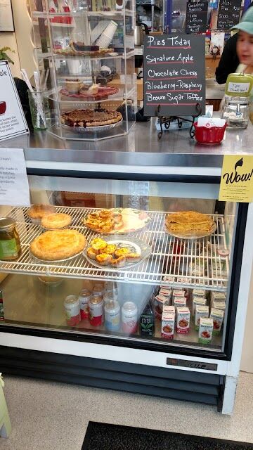 The Happy Apple Pie Shop